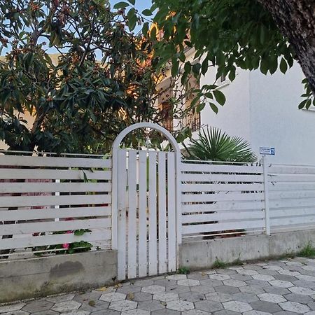 White House Hotel Gagra Luaran gambar