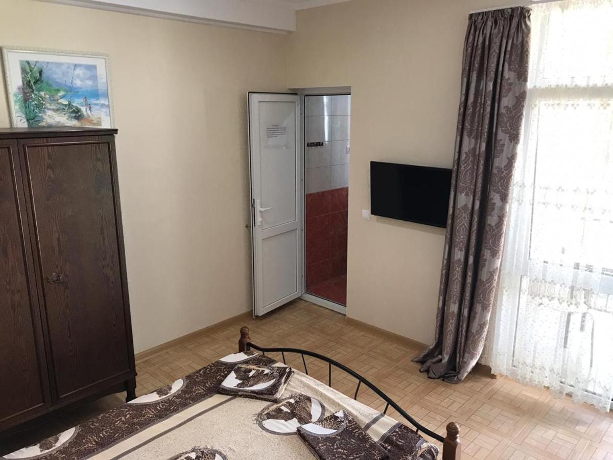 White House Hotel Gagra Luaran gambar